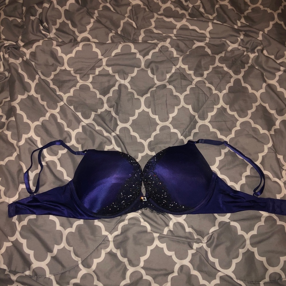 Violet Jeweled Victoria’s Secret Plunge Bra